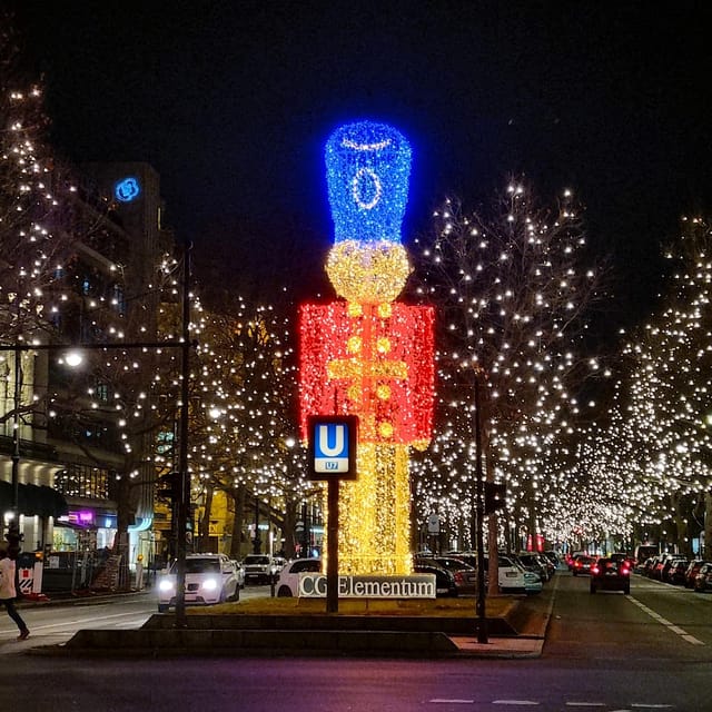 Christmas market lights tour bus through Berlin, free mulled wine (2.5 hours) - Kurfürstendamm and the first Christmas lights