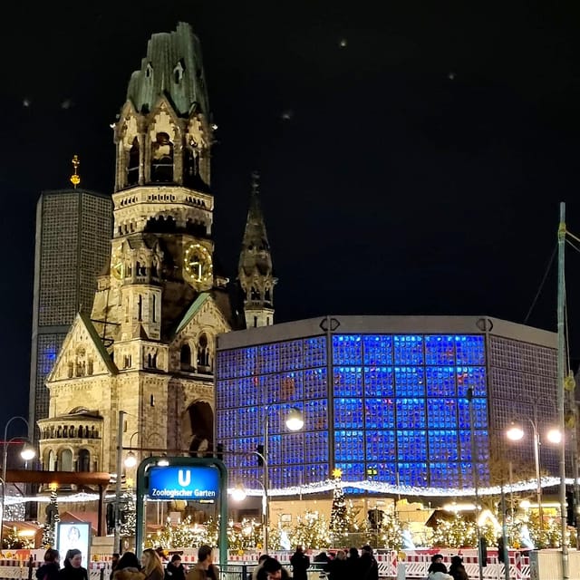 Christmas market lights tour bus through Berlin, free mulled wine (2.5 hours) - Breitscheidplatz, the Kaiser Wilhelm Memorial Church, and KaDeWe