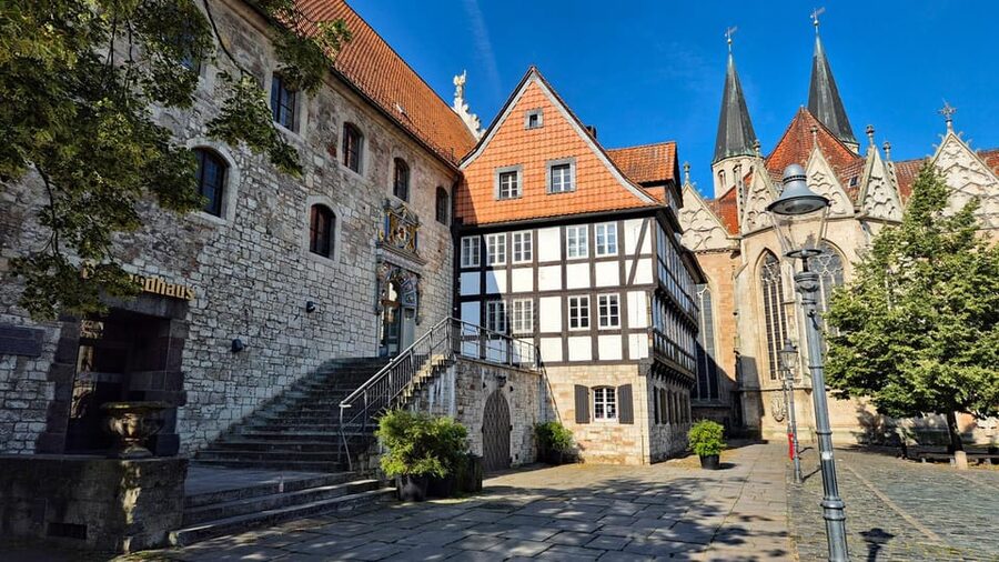 City tour Braunschweig: diverse and full of surprises. - Kohlmarkt and the Hanseatic connection