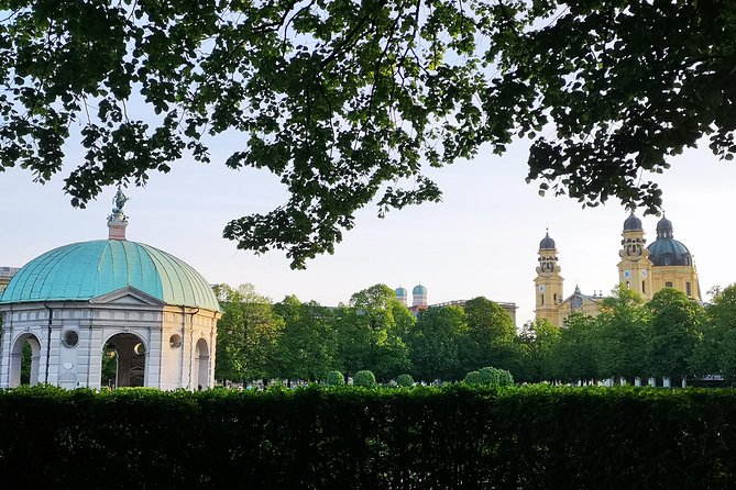 Classic Mike's Bike Tour daily @ 11.30 incl Beer Garden & Surfers - Max-Joseph-Platz and Odeonsplatz