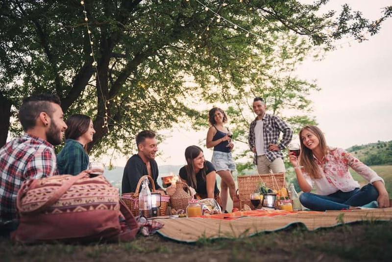 Cochem: Bike and Boat Tour with Picnic and Wine Tasting - Starting in Cochem with a bike and picnic basket