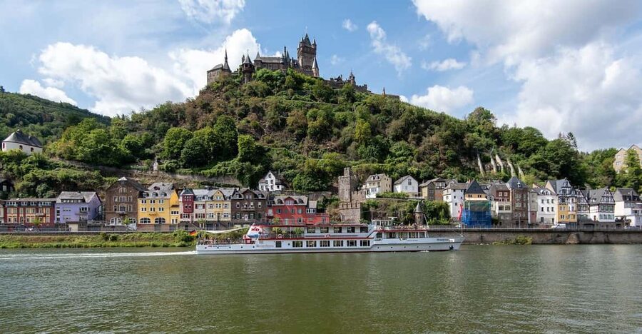 Cochem: KD Panoramic Evening Cruise on the Moselle River - Setting out beside Cochem’s old town