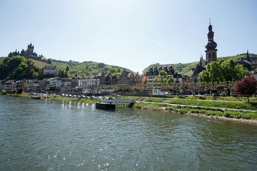 Cochem: KD Panoramic Evening Cruise on the Moselle River - Booking, cancellation, and boarding tips