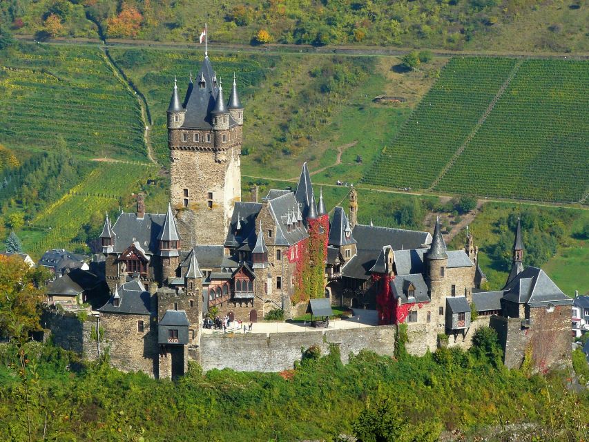Cochem: Private Guided Walking Tour - St. Martin’s Church and the religious center of town