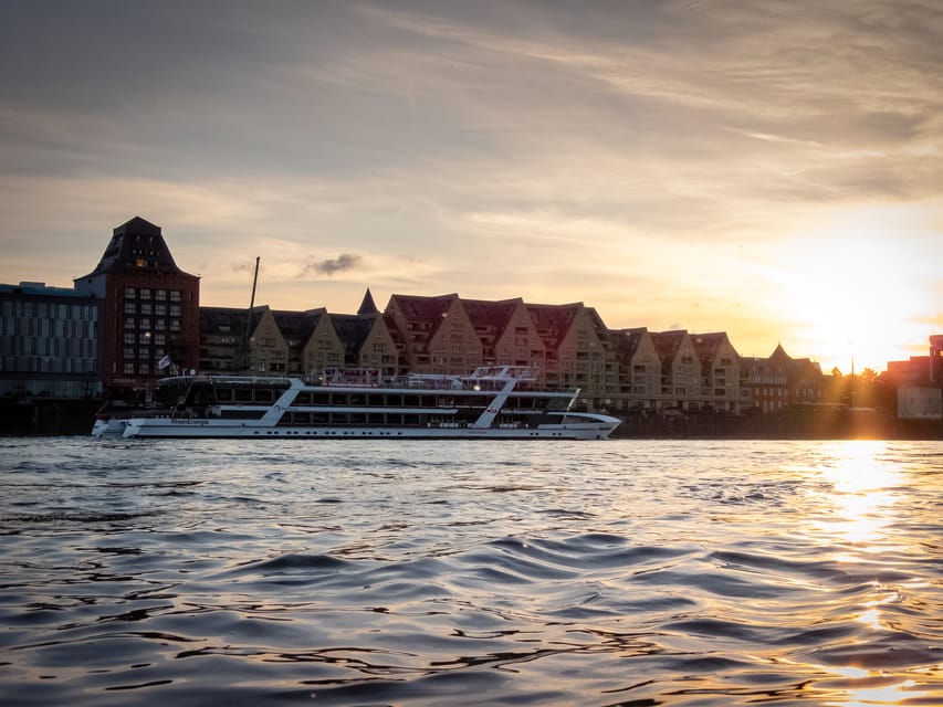 Cologne: 2-Hour Evening Cruise on the Rhine River - Drinks and snacks aboard the KD boat
