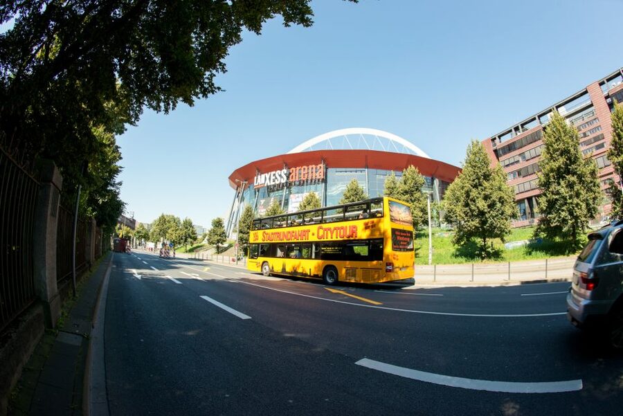 Cologne: 24h Hop-On Hop-Off Sightseeing Bus Ticket - KölnTriangle and the east bank of the Rhine