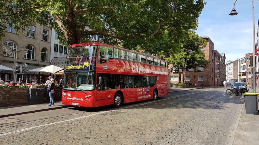 Cologne: 24h Hop-On Hop-Off Sightseeing Bus Ticket - Eigelstein, MediaPark, Friesenplatz, and Neumarkt