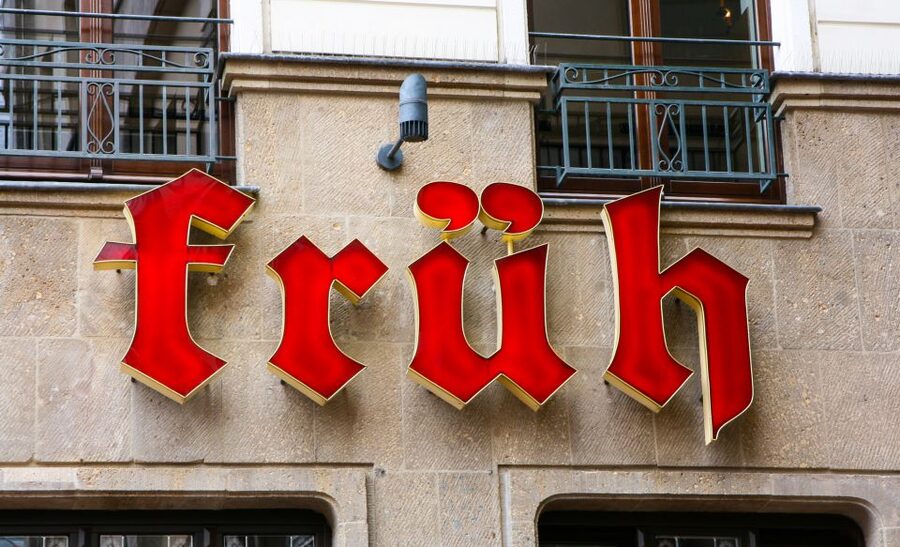 Cologne: 3 Old Town Breweries Guided Walking Tour - Peters Brauhaus and Cologne’s beer customs