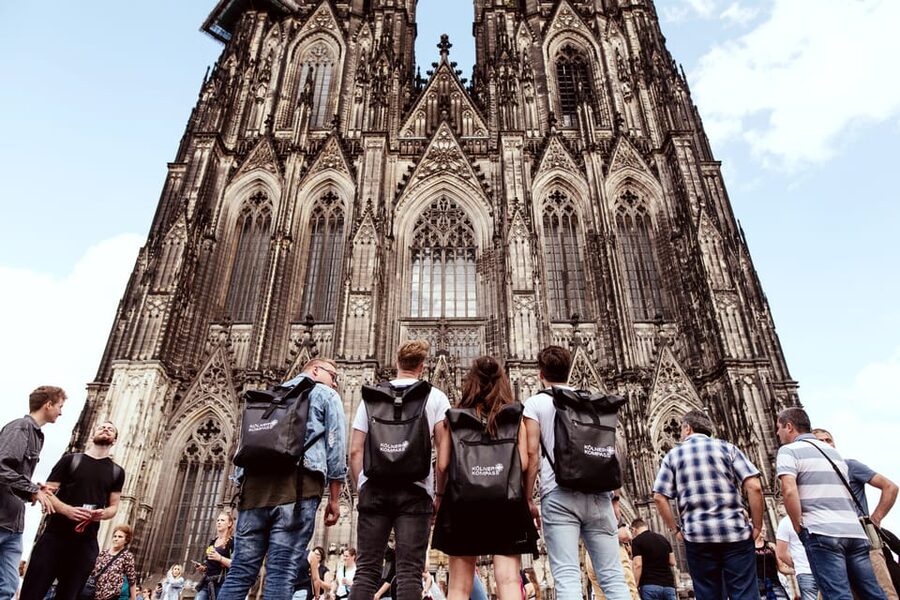 Cologne: Brewery Tour with 3 Kölsch Beer Tastings - The guides make or break the evening