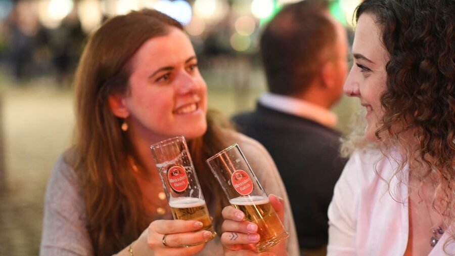 Cologne: brewhouse tour with kölsch tasting - Who will enjoy this Cologne walk