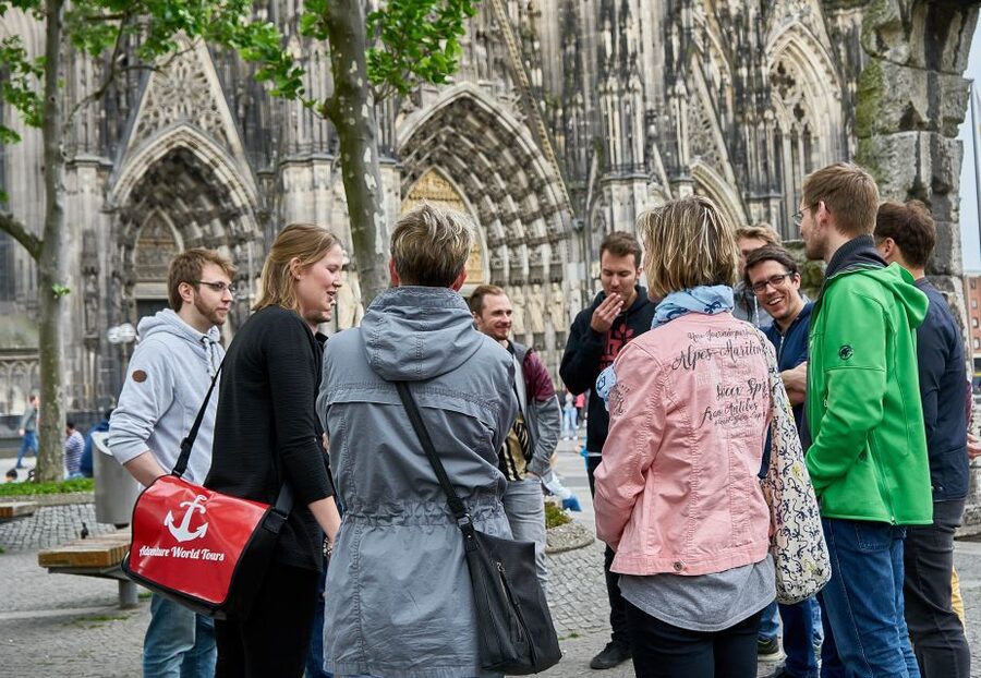 Cologne Cathedral and Old Town Tour with 1 Kölsch - Starting beneath Cologne Cathedral