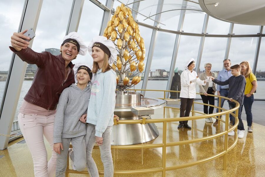 Cologne: Chocolate Museum Entrance Ticket - Watch the glass factory turn cocoa into chocolate