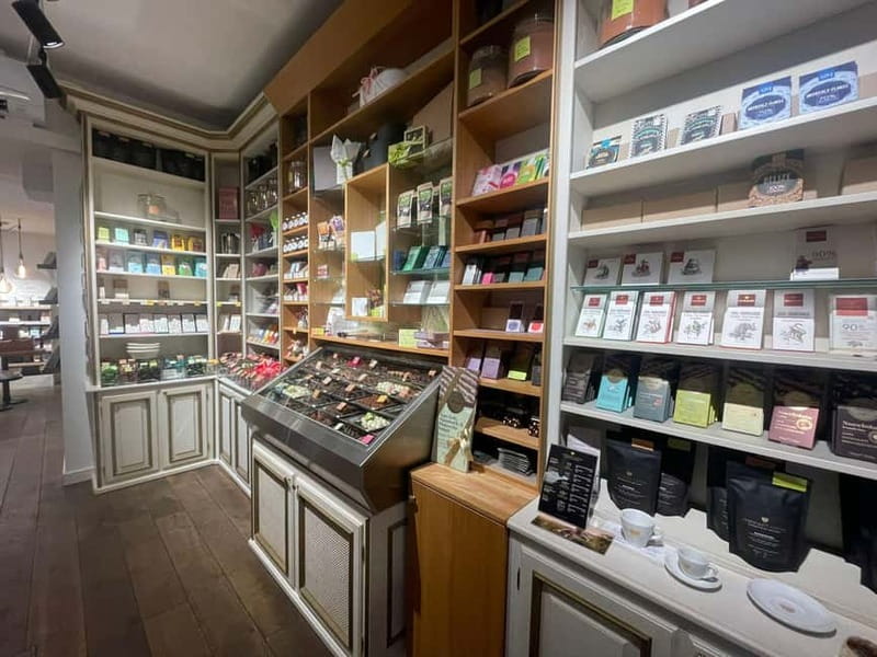 Cologne: Chocolate tasting Tour per Rickschaw - Chocolate stops at Cortez and other local shops