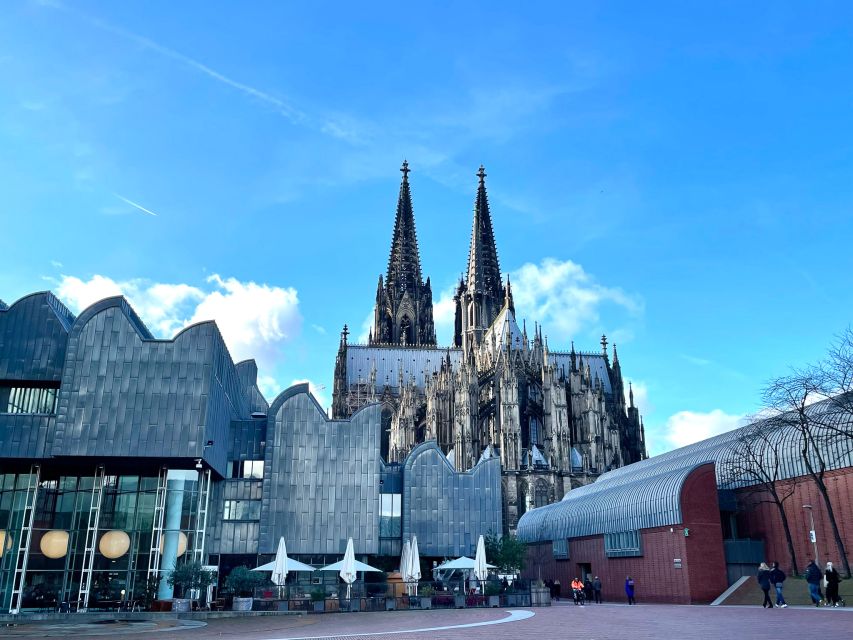 Cologne: City Highlights with Local Guide - Following Cologne from Roman traces to medieval trade