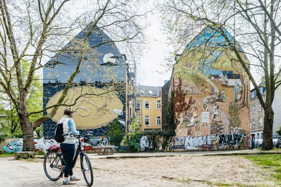 Cologne: Ehrenfeld Street Art Bike Tour - Starting near Eigelsteintor
