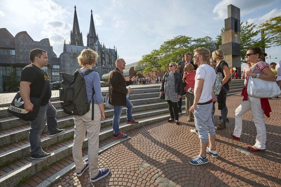 Cologne: Guided Highlights Tour with a Local - Key Points