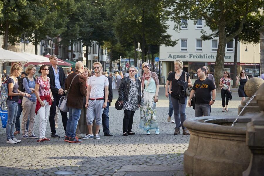 Cologne: Guided Highlights Tour with a Local - Roncalliplatz and Cologne Cathedral