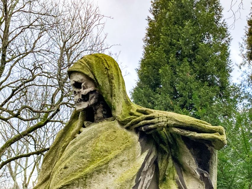 Cologne: Guided Tour of Melatenfriedhof - Is $16 a fair price?