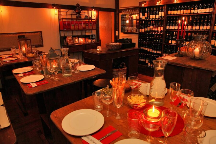 Cologne-Nippes: Cheese and wine with champagne and Grand Cru - Seven French wines, with a Grand Cru at the finish