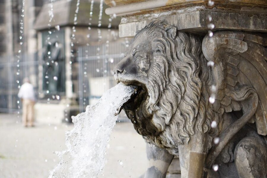 Cologne: Old Town Highlights Walking Tour - Reading Cologne’s Roman past in the city center
