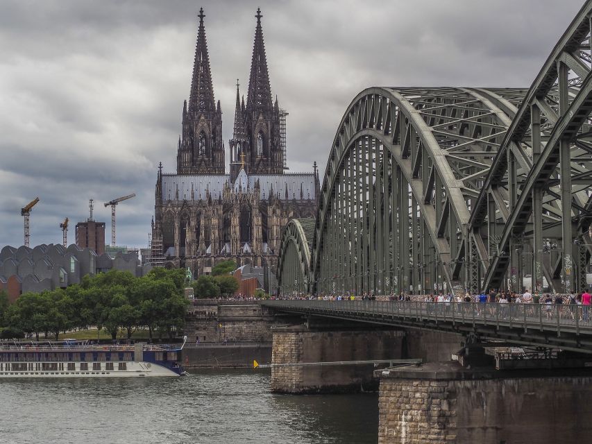 Cologne Old Town: Outdoor Escape Game - Are the puzzles difficult enough?