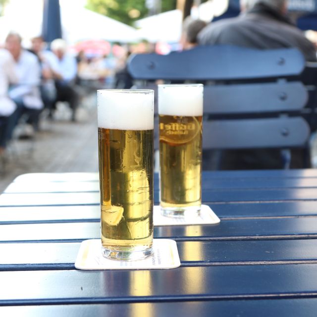 Cologne: Old Town Walking Tour inkl Brewery Visit - Why the German-language format matters