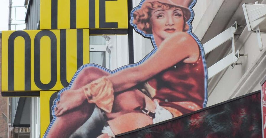 Cologne: Red-light-tour - The Hühnergasse question