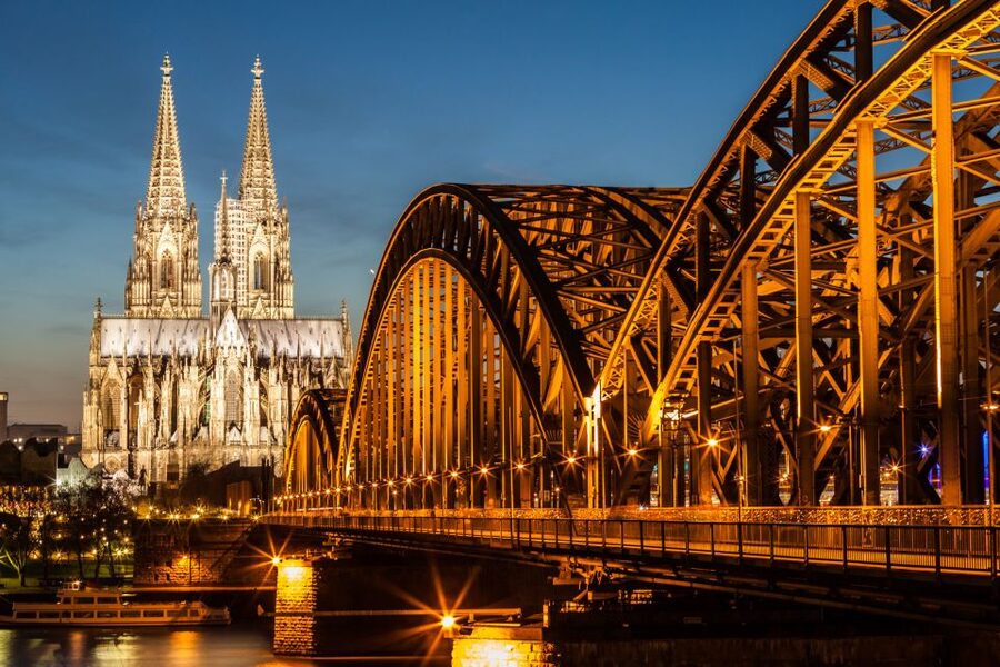 Cologne: Rhine River Cruise with Local Music - Finding pier 10 beside the Musical Dome