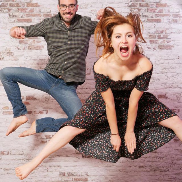 Cologne: Selfiewerke Selfie Foto Studio - Language, access, and meeting details