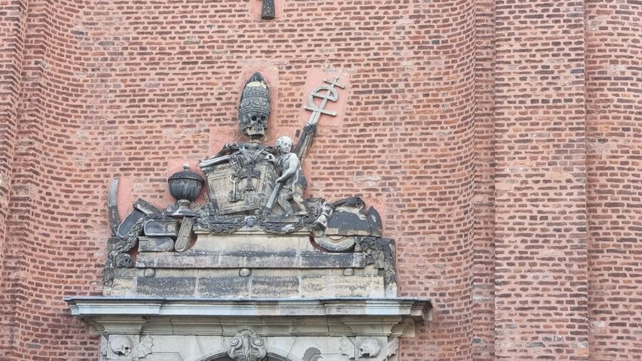 Cologne: Southside Severinsquarter Guided Tour in German - Key points at a glance