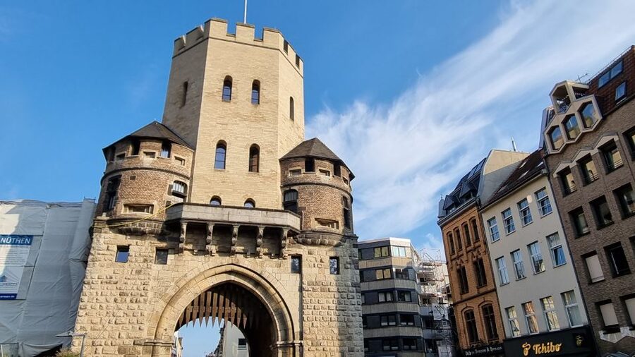 Cologne: Southside Severinsquarter Guided Tour in German - Starting beside St. Severin Basilica