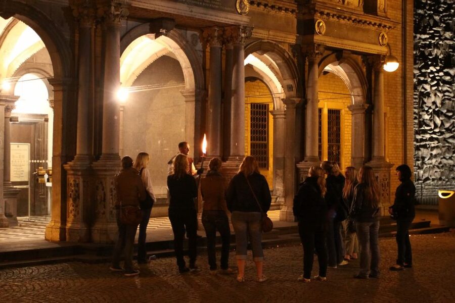 Cologne: The Night Watchman Old Town Walking Tour in German - One and a half hours at a fair price