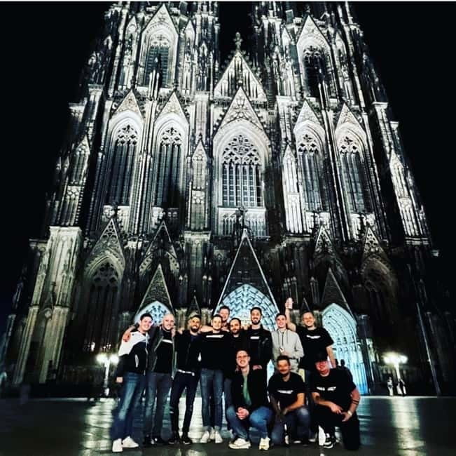 Cologne Tour Night PubCrawl Shots and Party! - How the group size affects the experience