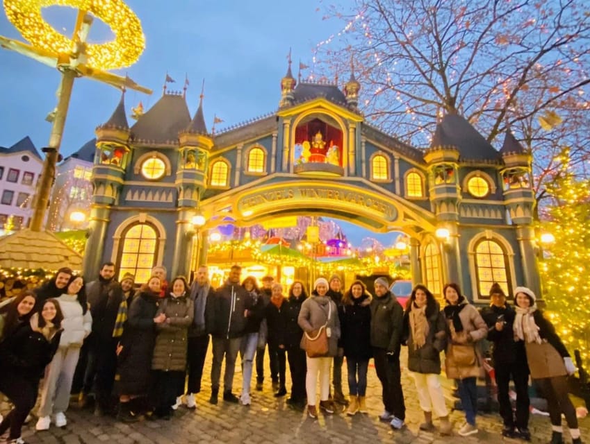 Cologne Walking Tour: The essential and unmissable one - City Hall and the old center