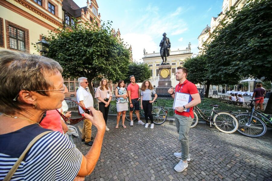 Combo Tour in Leipzig: Guided City Tour & City Sightseeing - Starting at the Katharinum in central Leipzig