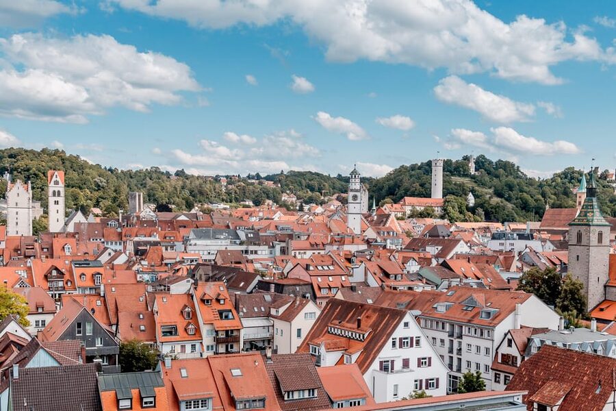 Der Klassiker RAVENSBURGER STADTGESCHICHTE - Marienplatz gives you the city’s public face