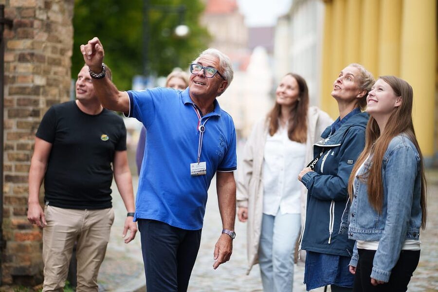 Discover Rostock: A Guided City Tour for Cruise Guests - Rostock University and the city’s Hanseatic identity
