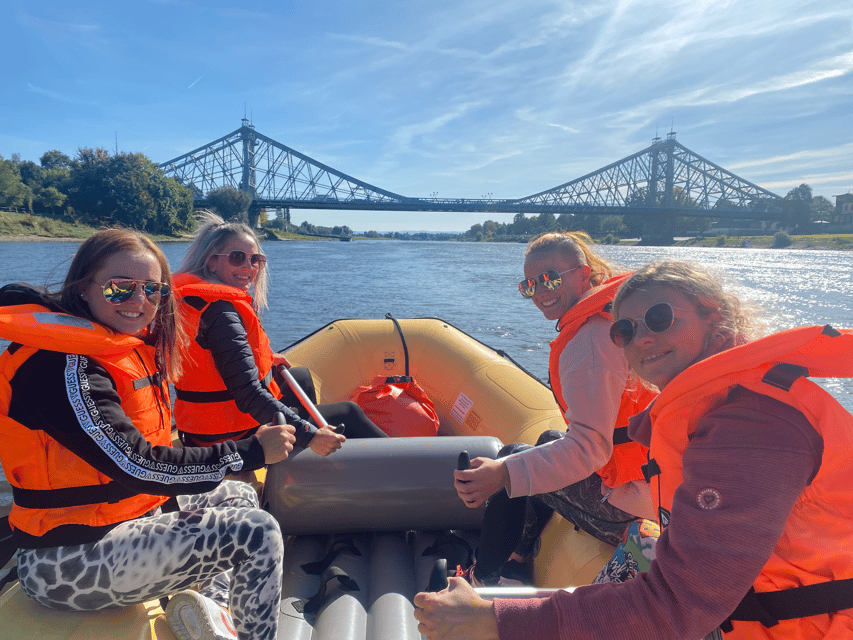 Dresden: Bootstour mit dem Schlauchboot Loschwitz - Radebeul - Key points at a glance