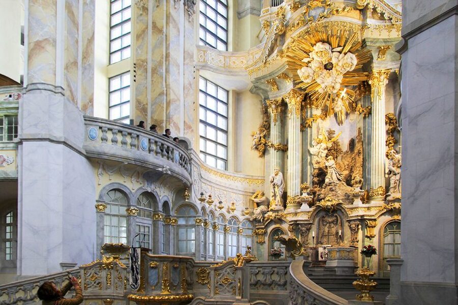 Dresden: Church of Our Lady Guided Tour of Gallery - Seeing the ornate interior and cupola