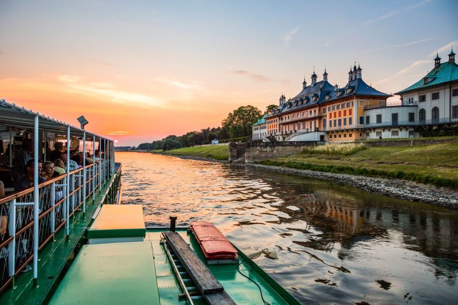 Dresden: Elbe River Cruise to Pillnitz Castle - Four bridges and Dresden’s Blue Wonder