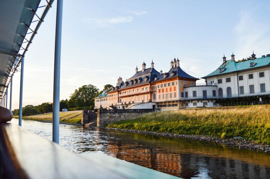 Dresden: Elbe River Cruise to Pillnitz Castle - Three castles along the Elbe