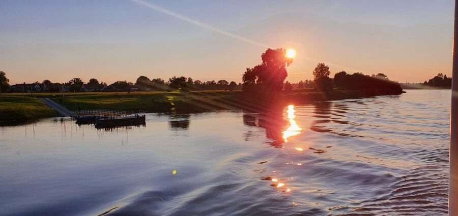 Dresden: Evening River Cruise with Dinner - Dresden’s Elbe looks best after sunset