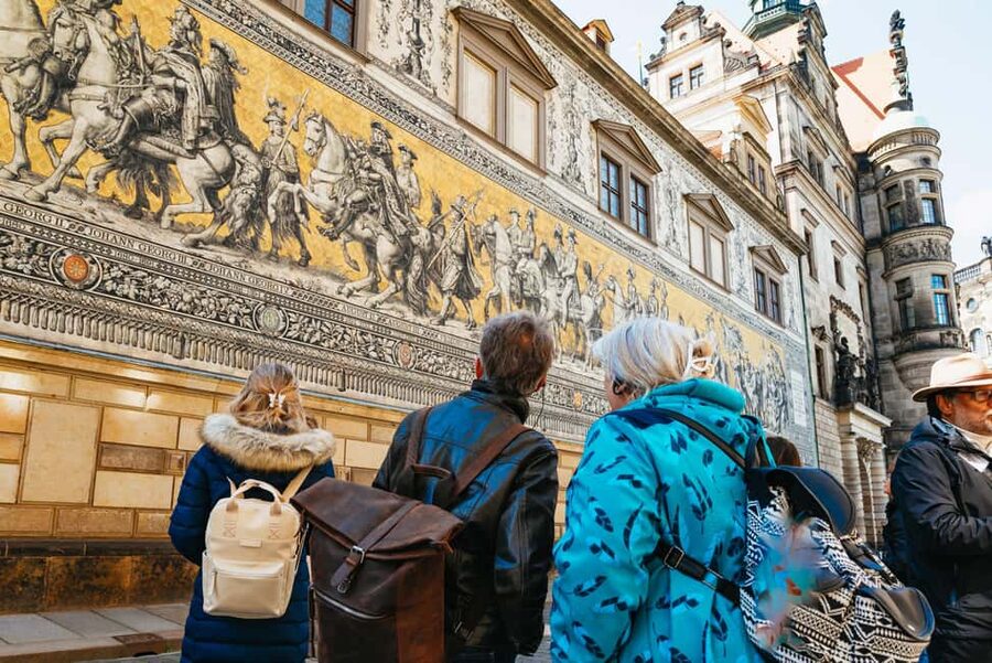 Dresden: Guided City Walk with a Cup of Coffee - Starting at Dresden Information in QF Passage