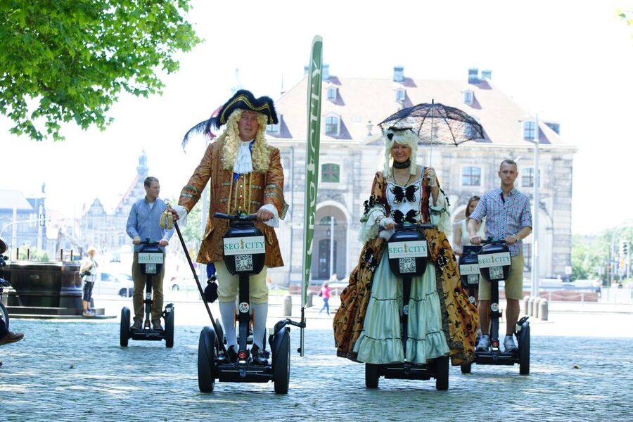Dresden: Guided Segway Tour - Reaching Neumarkt and the Frauenkirche