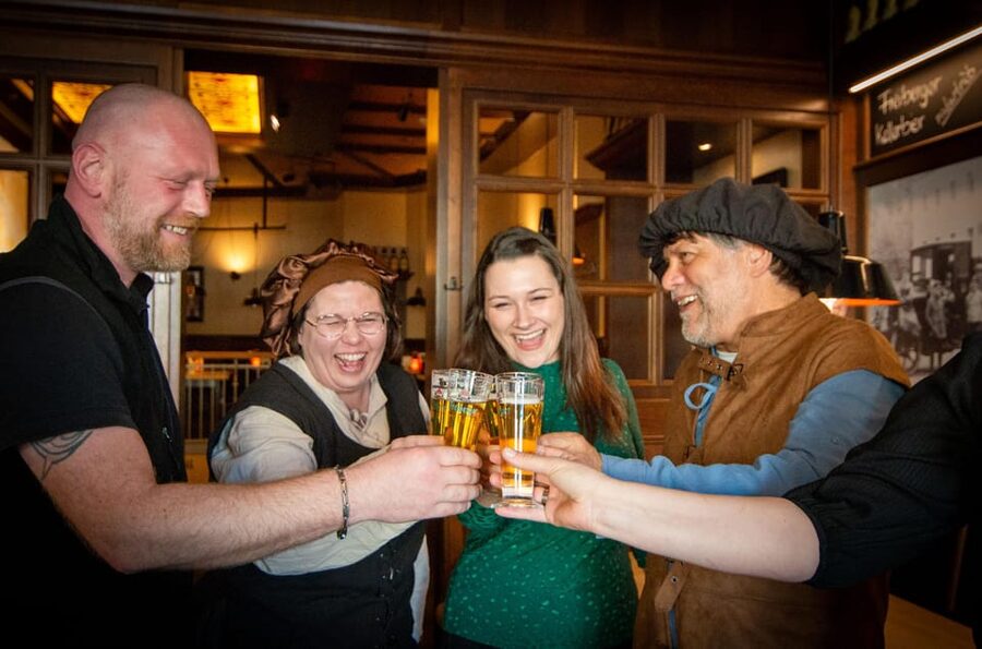 Dresden: Guided Tour with Beer Tasting - Freiberger Schankhaus brings the beer indoors