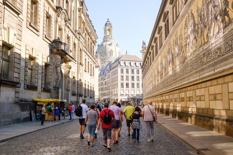 Dresden: Hop-On Hop-Off Sightseeing Bus Tickets - Why this bus works well in Dresden