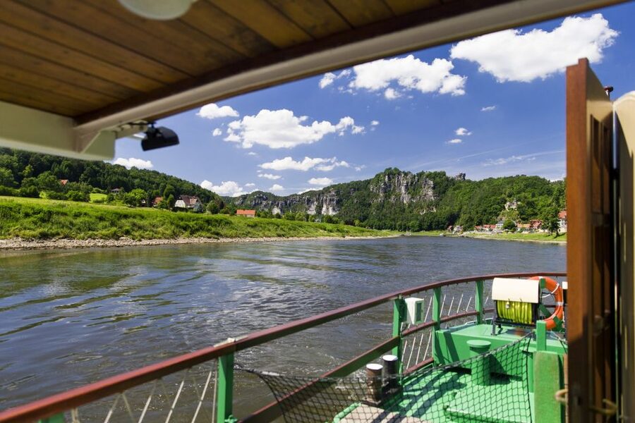 Dresden: Königstein Fortress Paddle Steamer Cruise - Elbe castles, vineyards, and Pillnitz