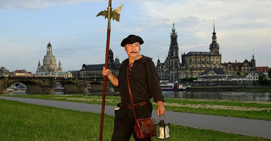 Dresden: Night Watchman Tour Through The Old Town - The Semperoper brings theater into the walk