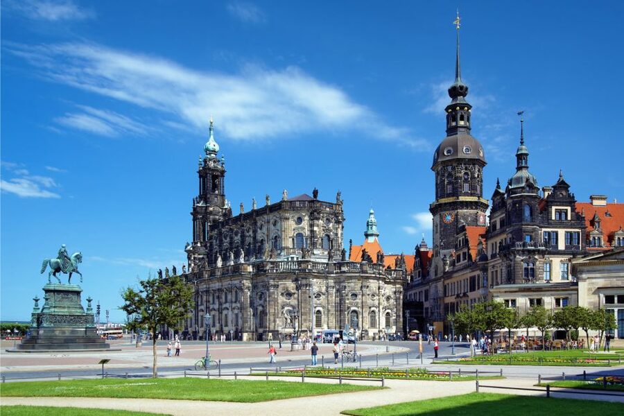 Dresden: Old Town Scavenger Hunt for Children - Key points for families planning the Dresden hunt
