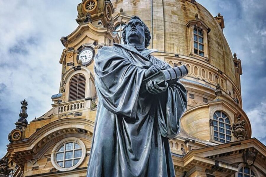 Dresden: Private custom tour with a local guide - Start in Dresden, not on a fixed script